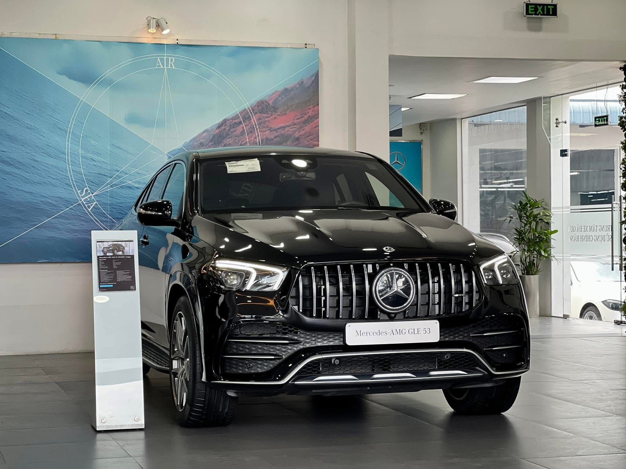 Ngoại hình hầm hố của Mercedes-AMG GLE 53