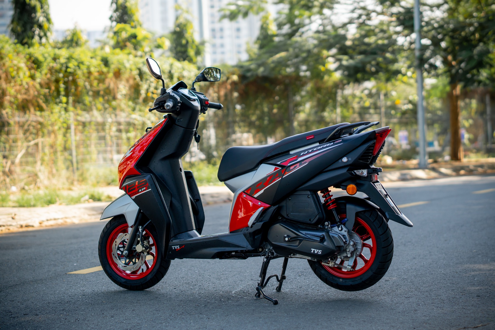 Màn hình TFT màu trên phiên bản XT cao cấp