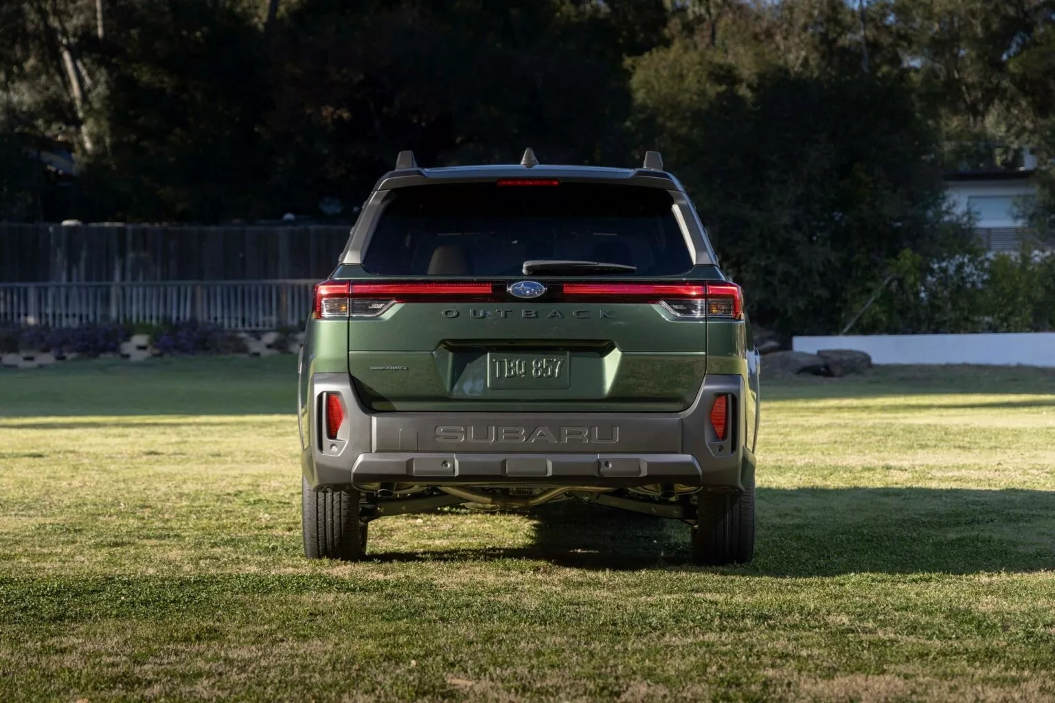 Thiết kế bên hông Subaru Outback
