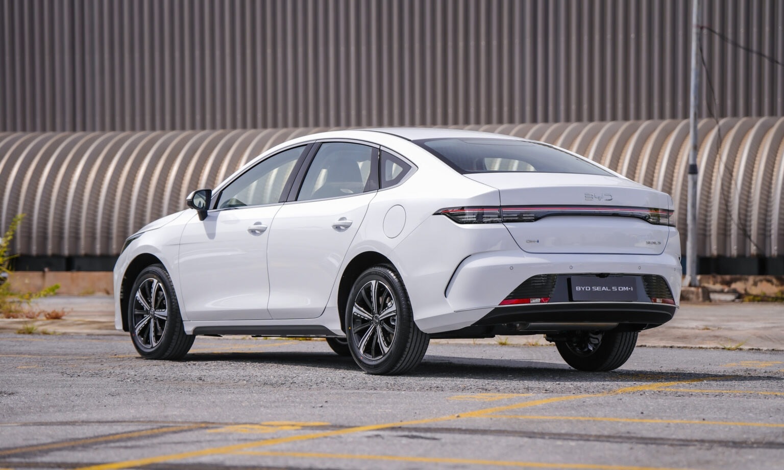 Động cơ plug-in hybrid tiết kiệm nhiên liệu