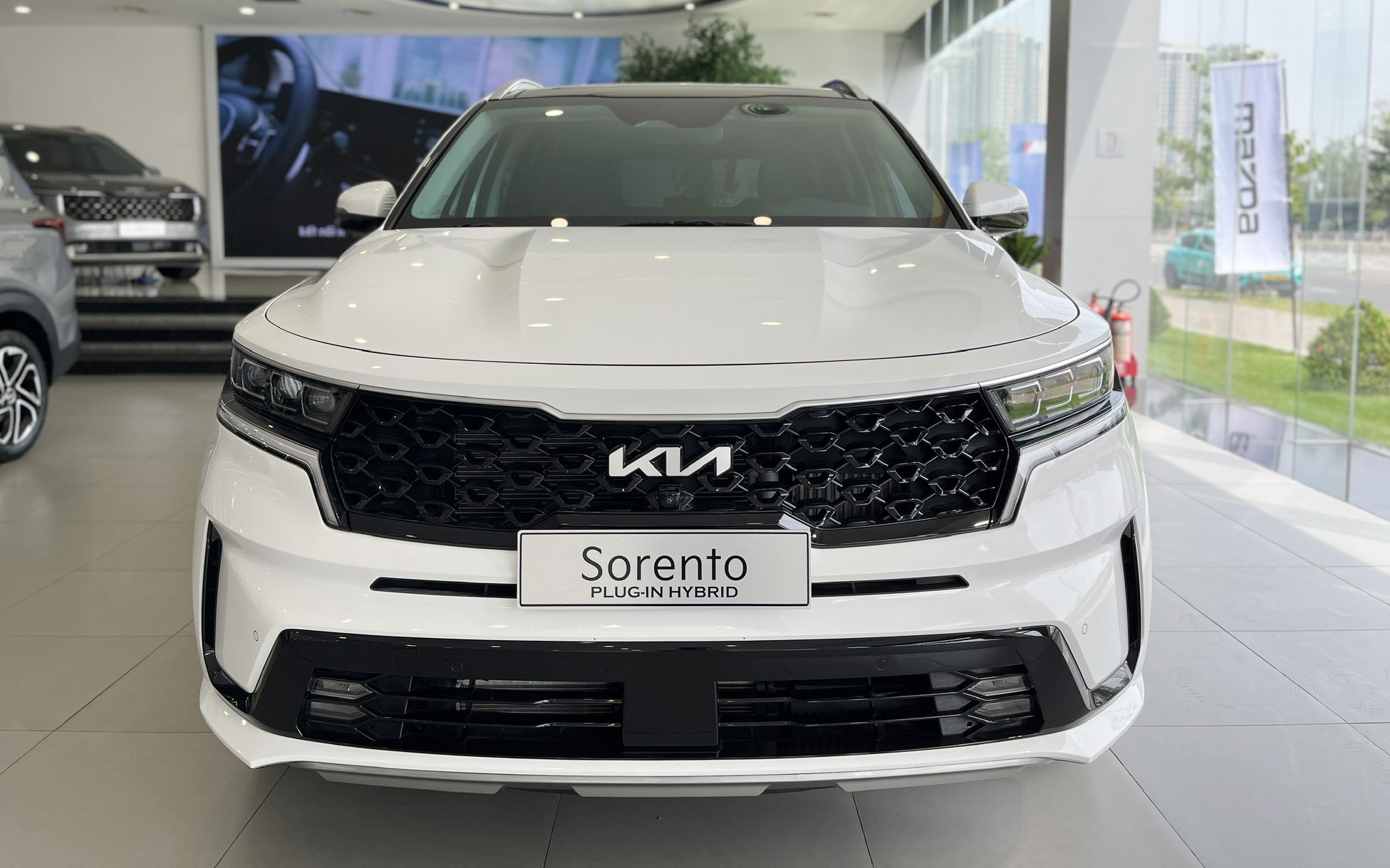 Kia Sorento bản cũ có tùy chọn hybrid