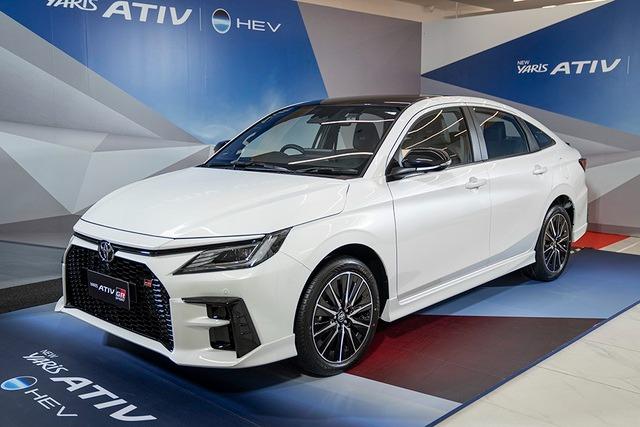 Toyota Vios Yaris Ativ ra mắt tại Thái Lan