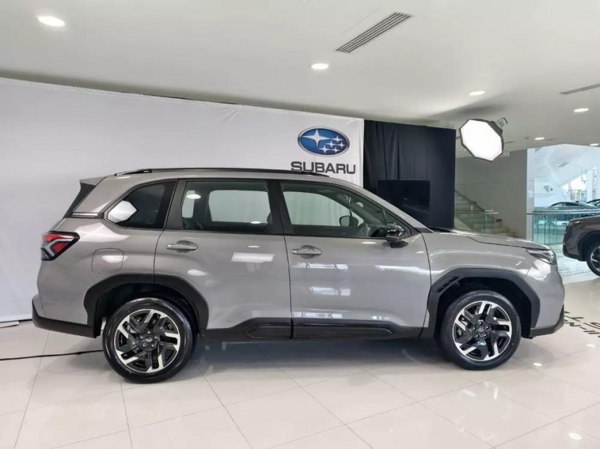 Ngoại thất Subaru Forester 2026 phiên bản mới