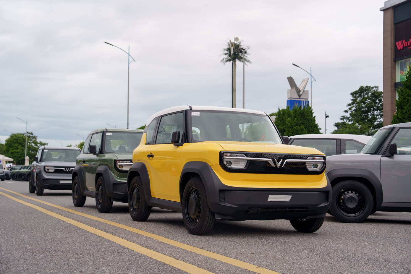 Cuộc đua ở các phân khúc ô tô ăn khách dần ngã ngũ- Ảnh 1. VinFast VF 3 đang là mẫu ô tô bán chạy nhất năm 2025