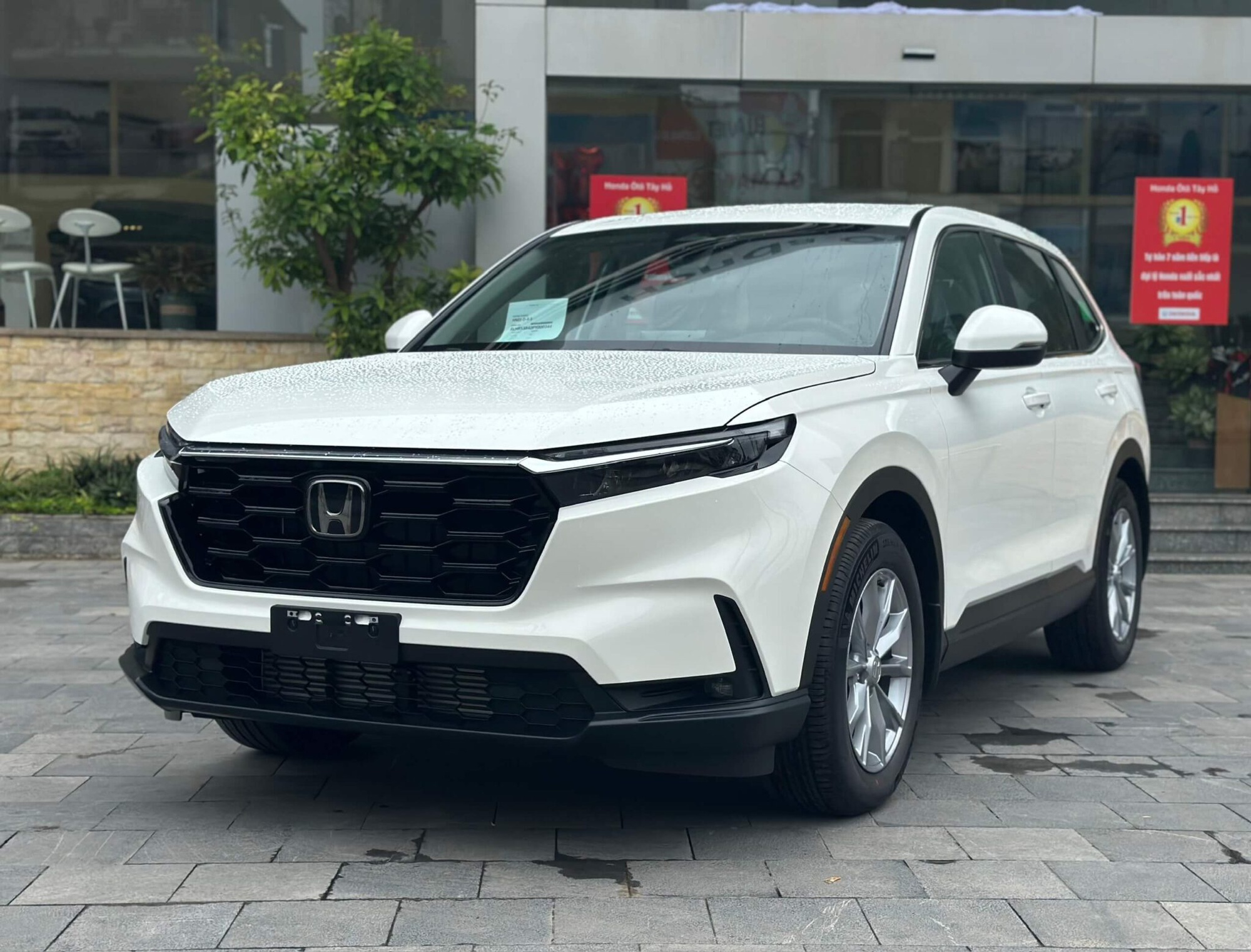 Nhiều mẫu xe gầm cao triển khai chương trình khuyến mãi hấp dẫn
