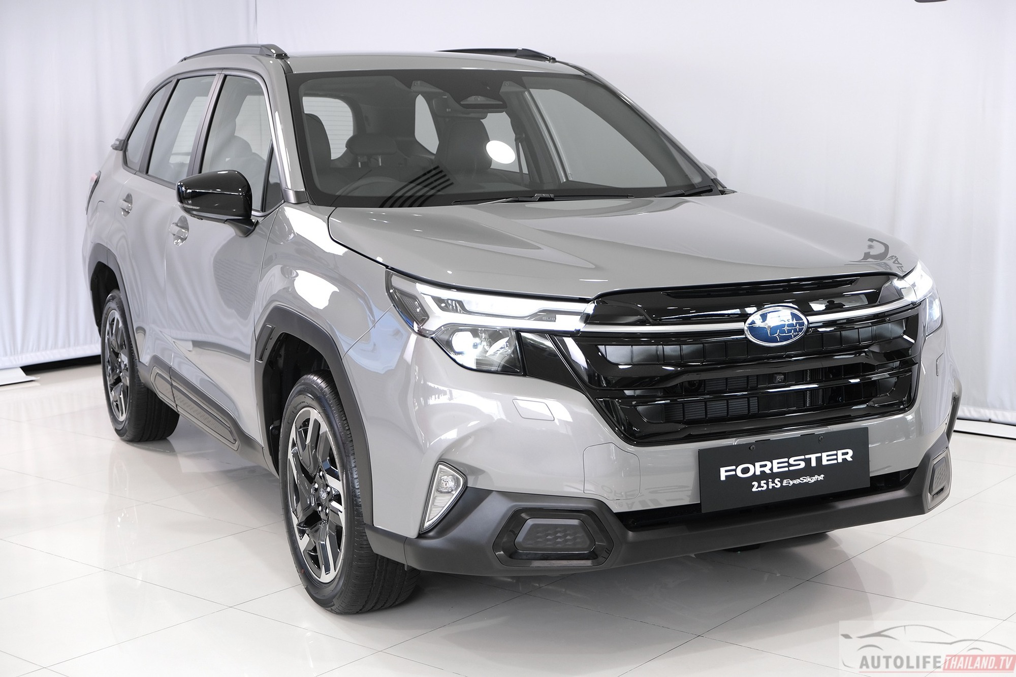 Thiết kế ngoại thất Subaru Forester 2026