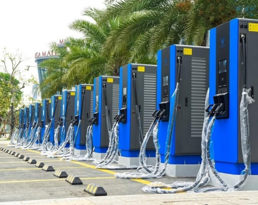 Trạm sạc năng lượng sạch phục vụ người dùng xe máy điện