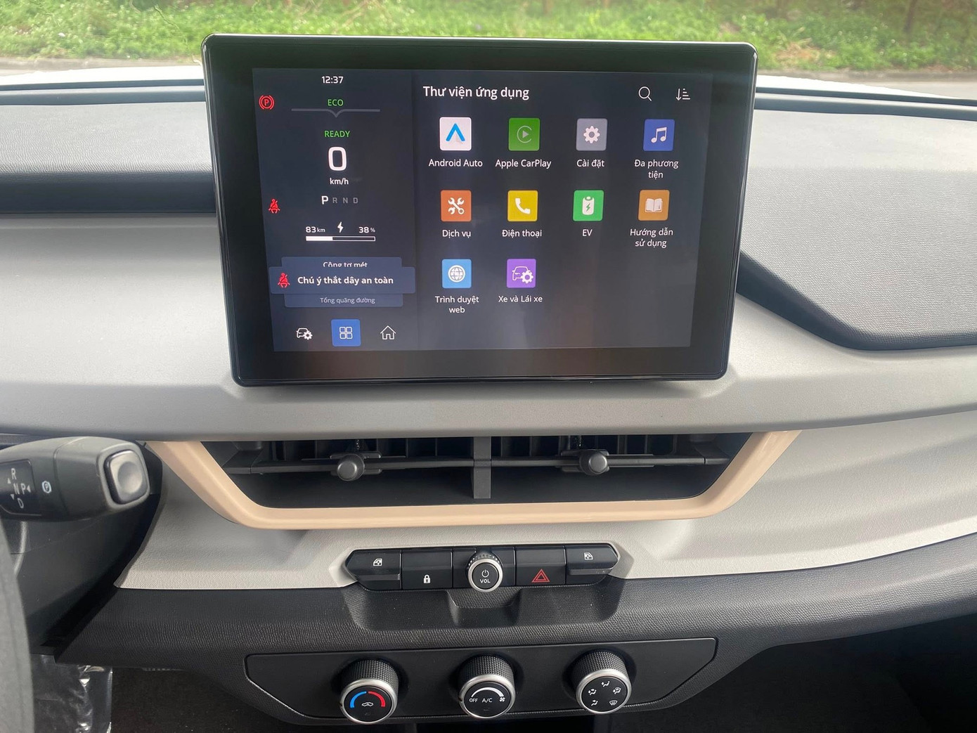 Màn hình kết nối Apple CarPlay và Android Auto trên VF 3