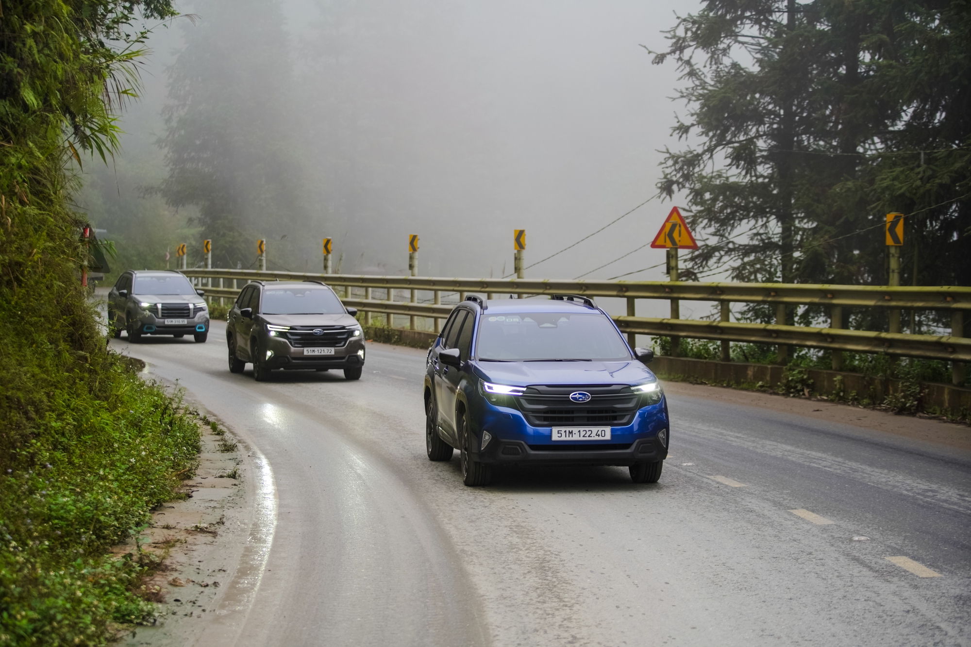 Cầm lái Subaru Forester vừa ra mắt: Động cơ mạnh hơn, tăng tốc tốt hơn nhưng ‘nước hậu’ còn yếu- Ảnh 5. Subaru Forester trong hành trình lên Sa Pa