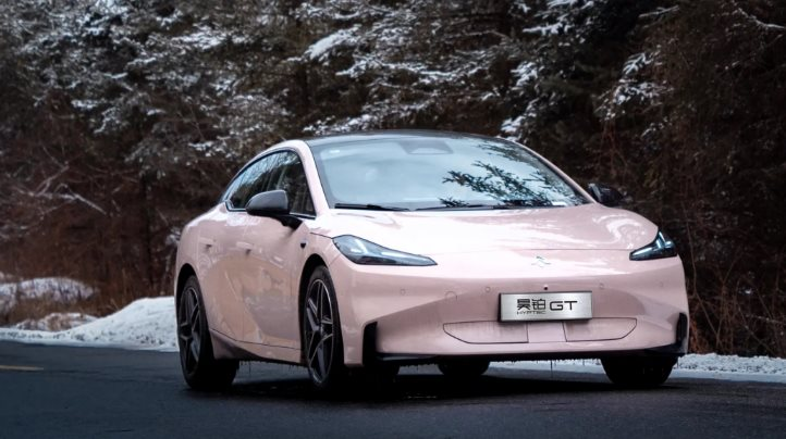 Một đối thủ của Toyota Camry vừa trình làng: Giá khởi điểm hơn 500 triệu đồng, 1 lần sạc đi 630 km- Ảnh 2. Thiết kế ngoại thất hiện đại của Hyptec GT Lite Edition