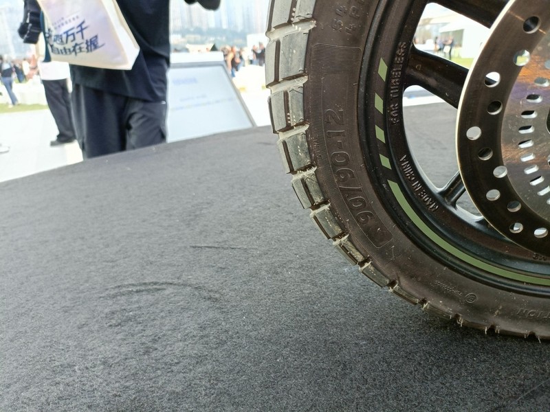 Honda Square X 125: Mẫu xe ga siêu dị, gây sốt giới trẻ với kiểu dáng vuông vức chưa từng có- Ảnh 8. Công nghệ và trang bị hiện đại trên Honda Square X 125