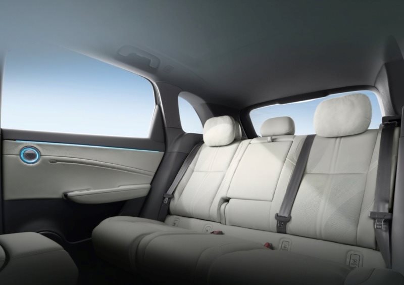 Ghế chỉnh điện tích hợp nhiều tính năng cao cấp Ghế xe có chức năng massage và thông gió