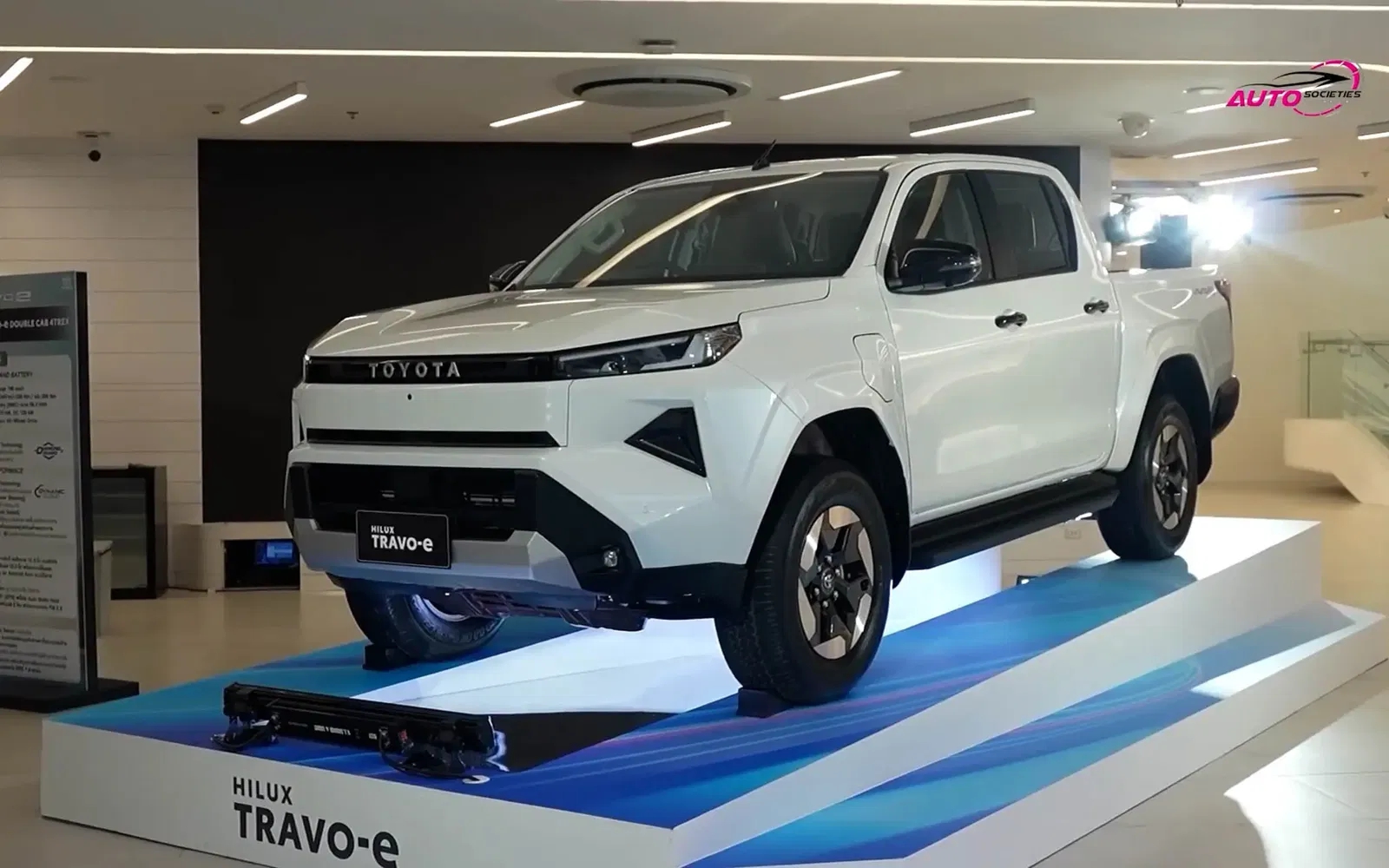 Thiết kế góc cạnh của Toyota Hilux 2026 Ngoại thất góc cạnh Toyota Hilux