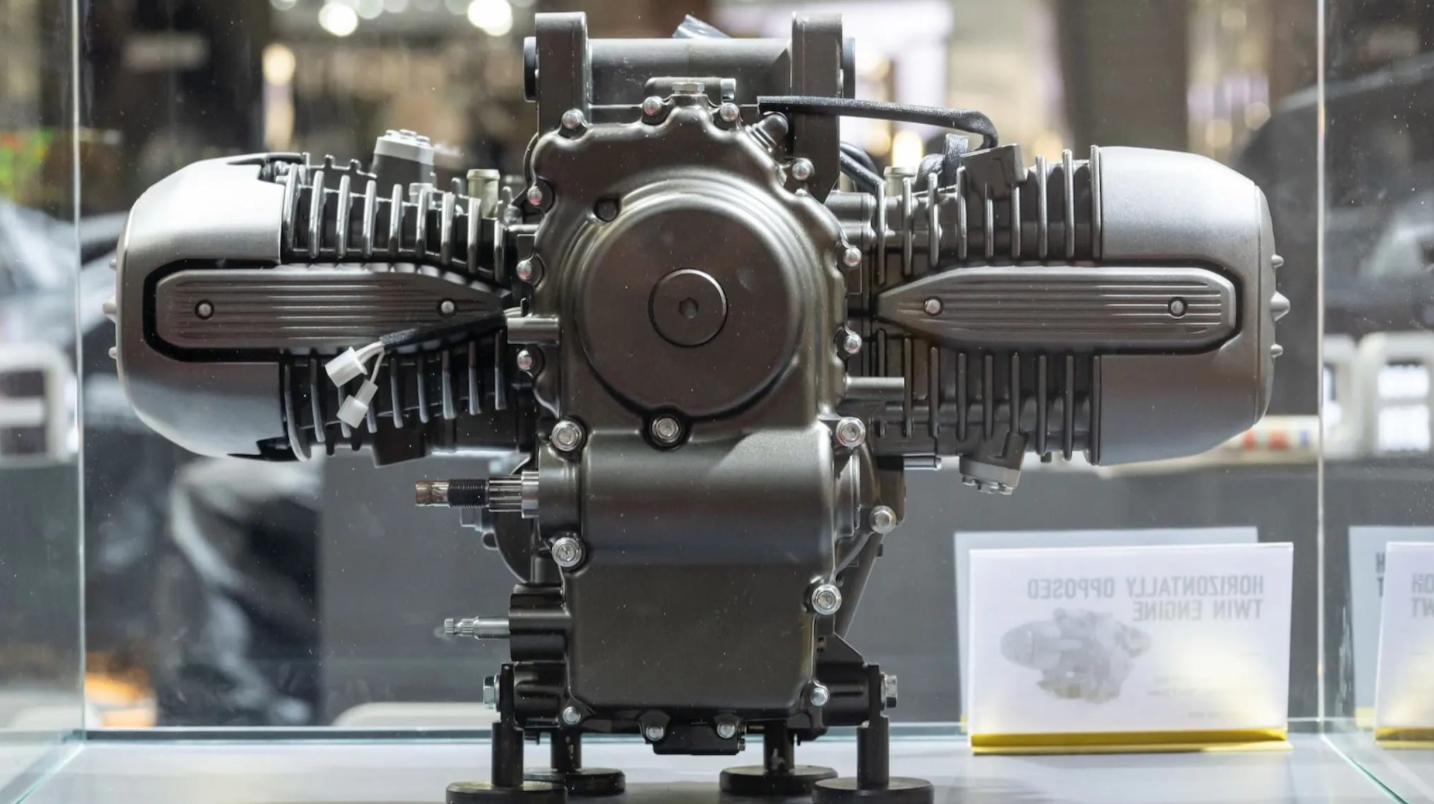 Mẫu xe máy được mệnh danh là 'quái vật lai' 250cc: Benda P51 thách thức giới hạn 60 mã lực- Ảnh 3. Benda P51 so sánh hiệu suất với các mẫu xe khác