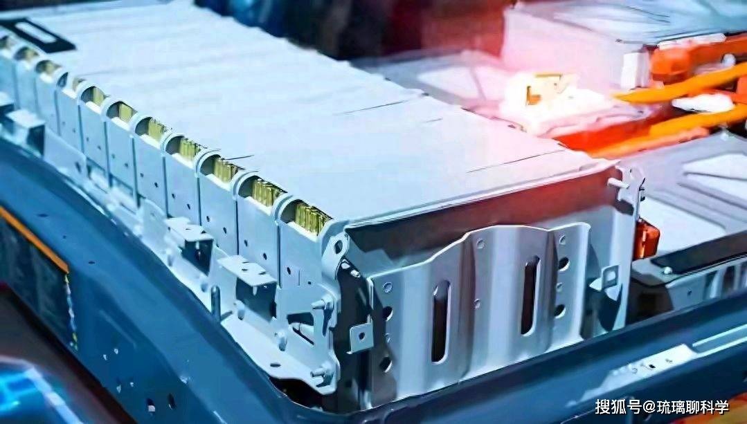 Các loại vật liệu điện phân trong pin thể rắn