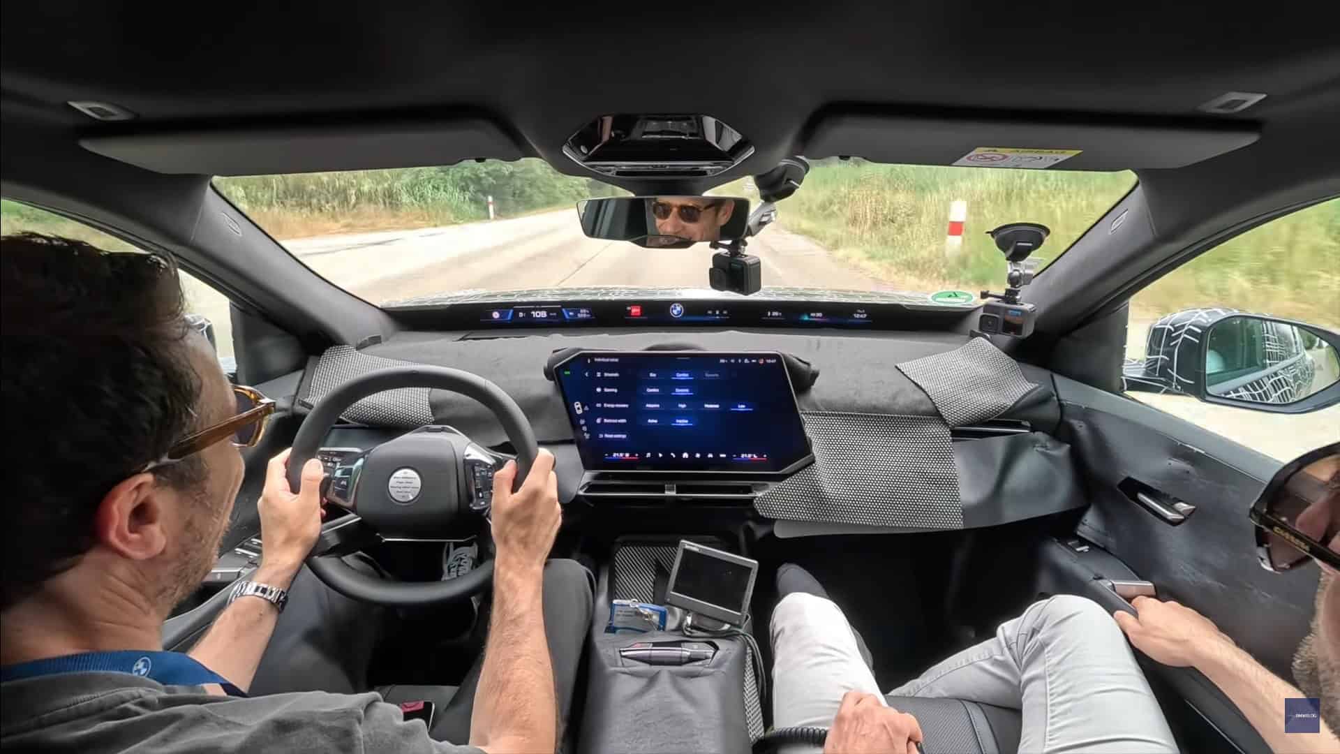 Nội thất X3 làm tham khảo cho 3 Series