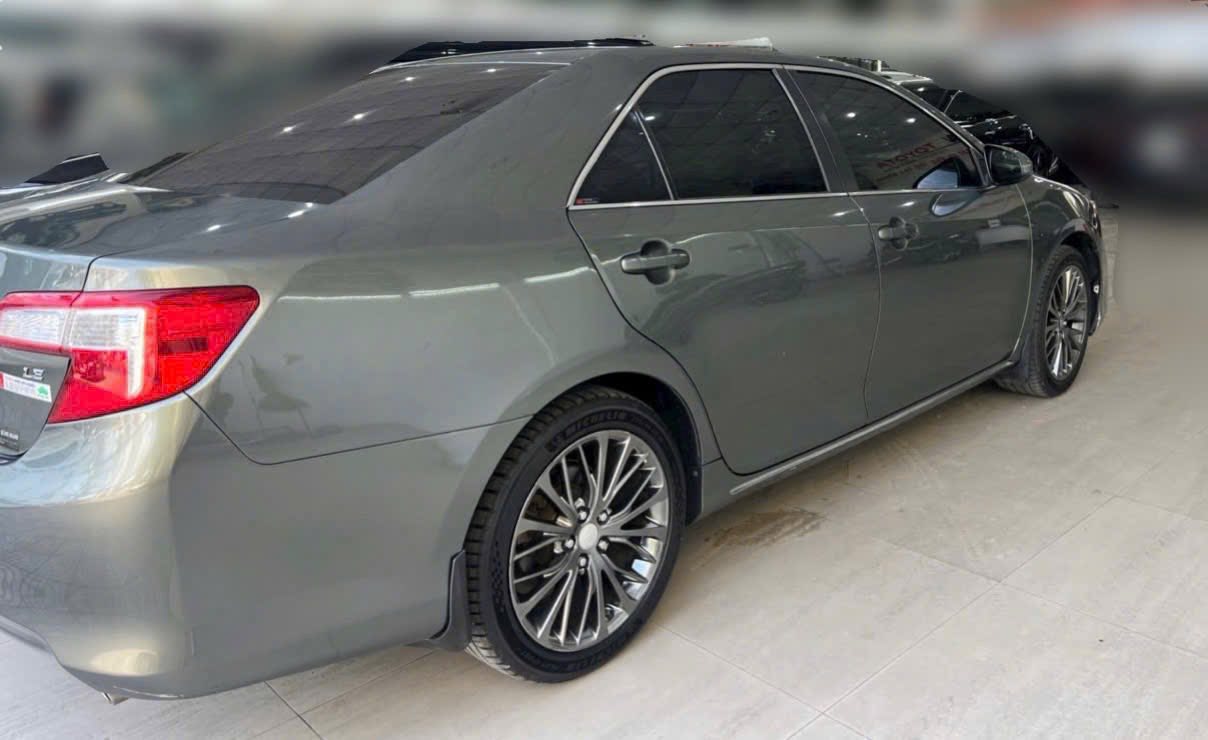 Màn hình giải trí tiêu chuẩn trên Camry nhập Mỹ