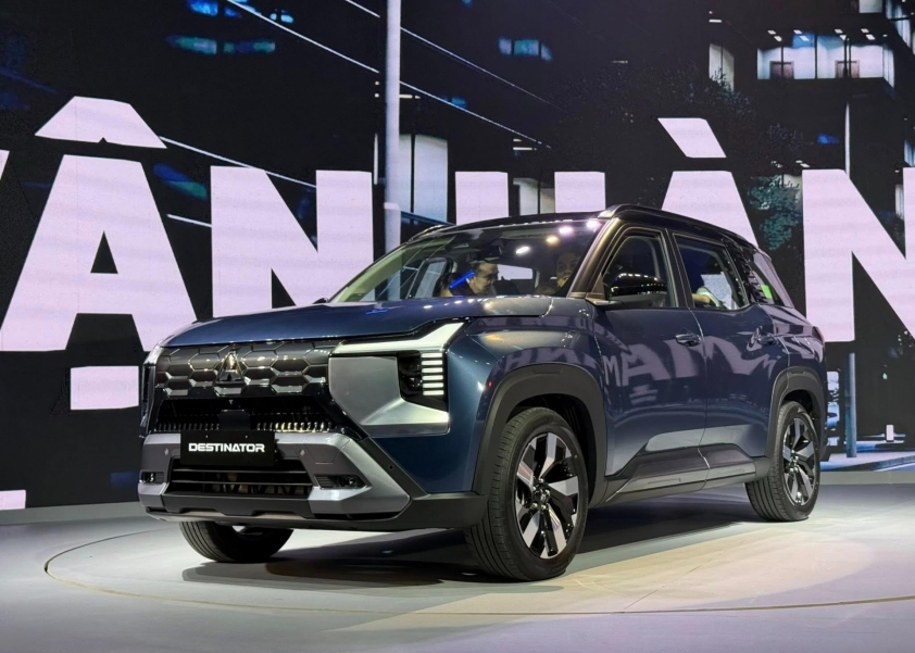 Ngoại thất Mitsubishi Destinator