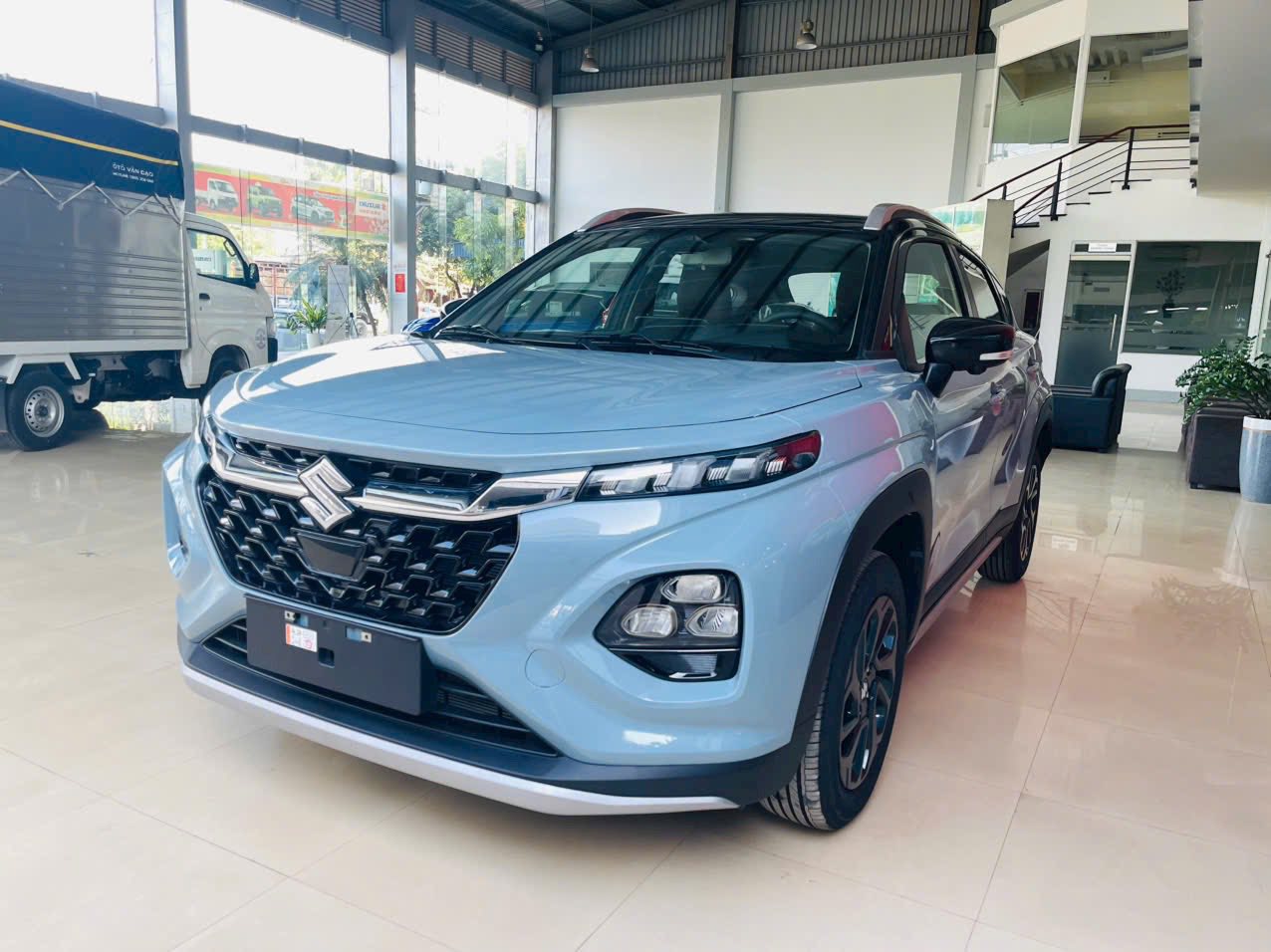 Suzuki Fronx giảm giá tại đại lý